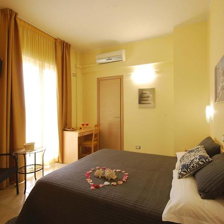 Hotel Caggiari Senigallia Ngoại thất bức ảnh