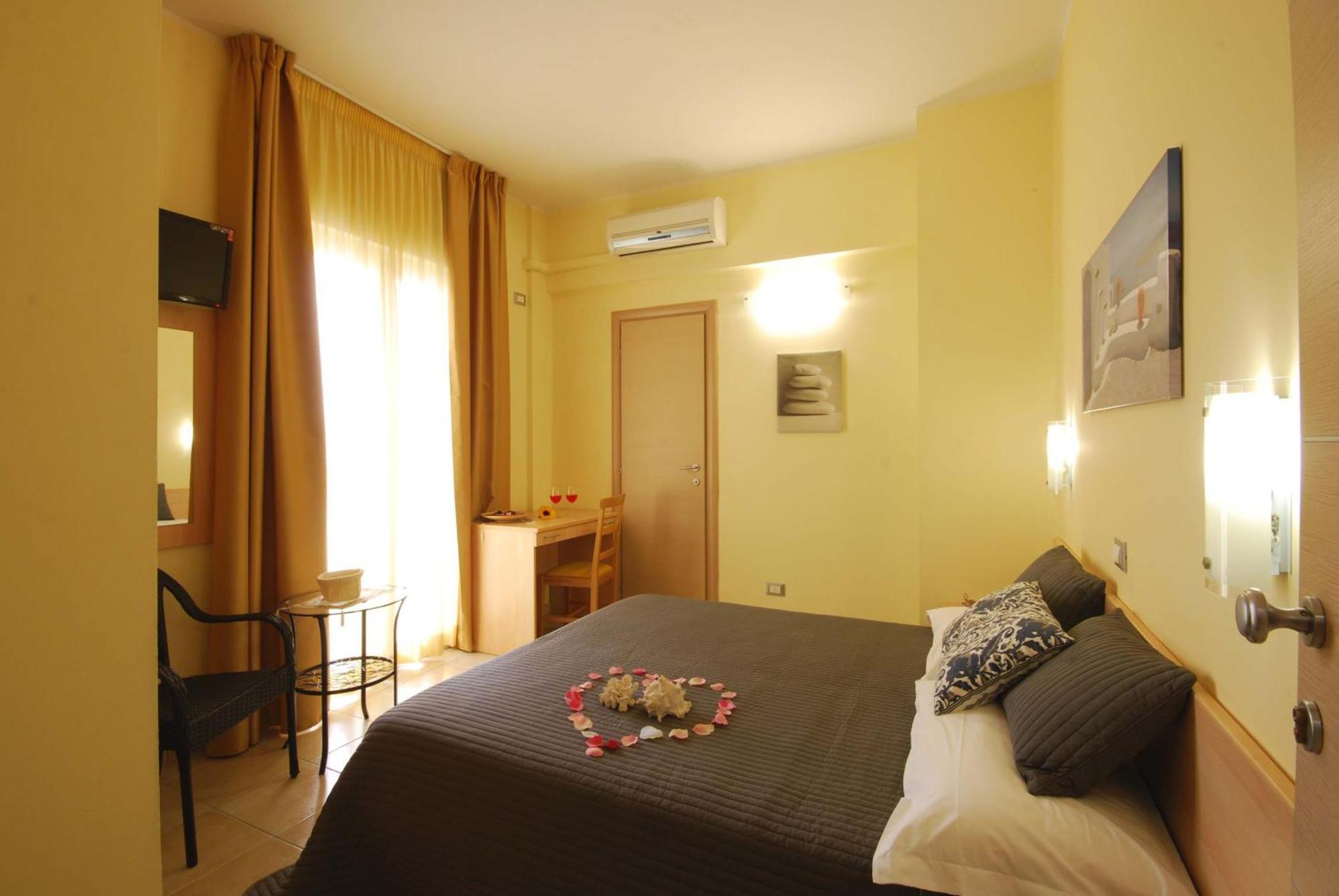 Hotel Caggiari Senigallia Ngoại thất bức ảnh