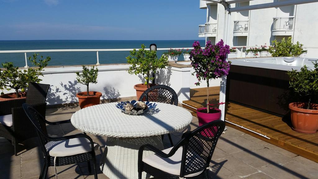 Hotel Caggiari Senigallia Ngoại thất bức ảnh