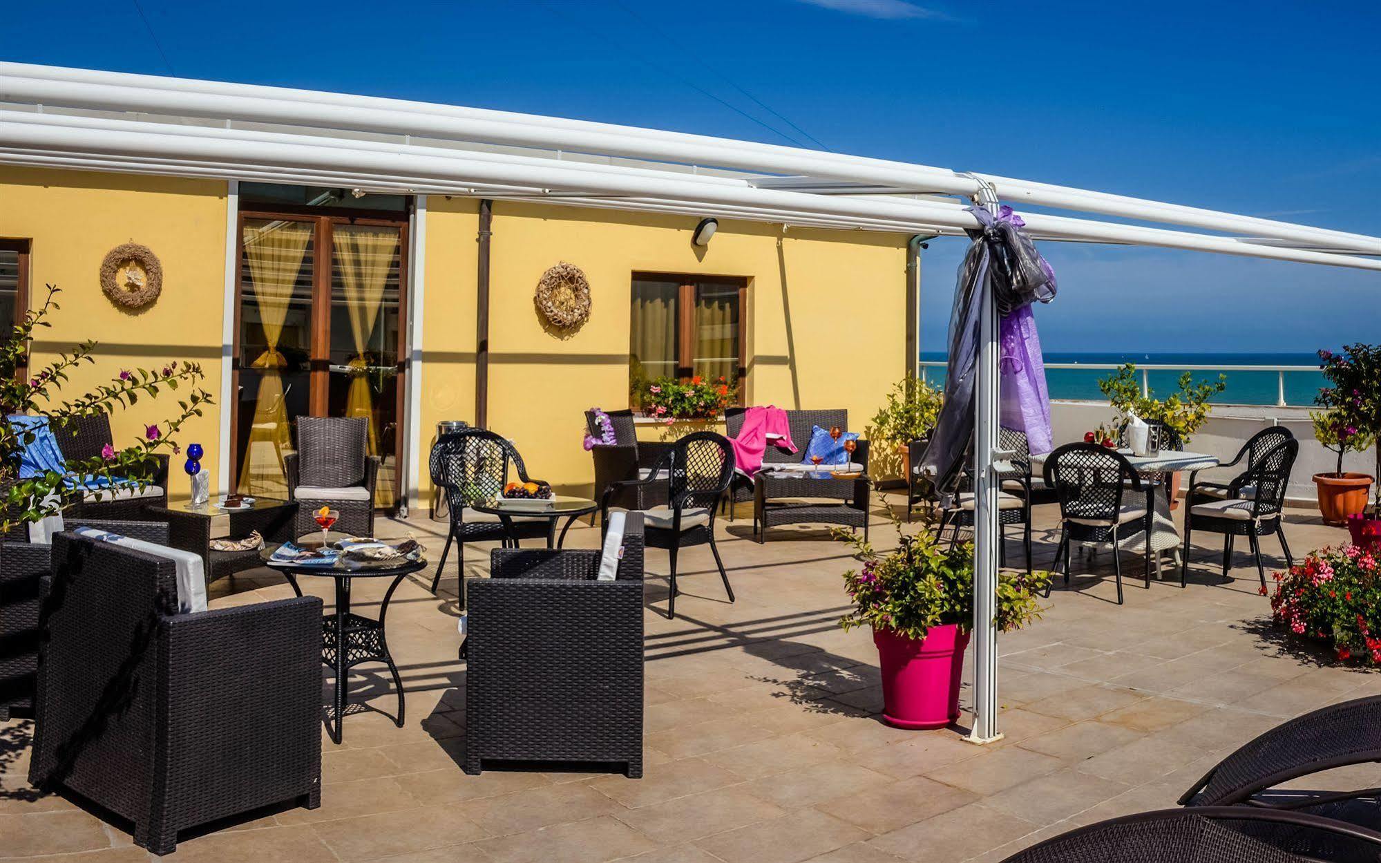 Hotel Caggiari Senigallia Ngoại thất bức ảnh