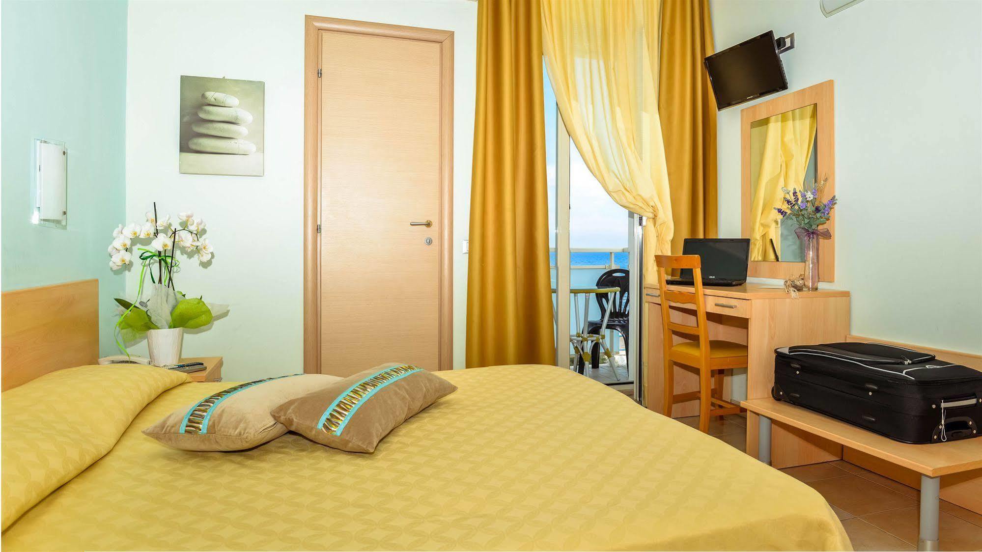 Hotel Caggiari Senigallia Ngoại thất bức ảnh