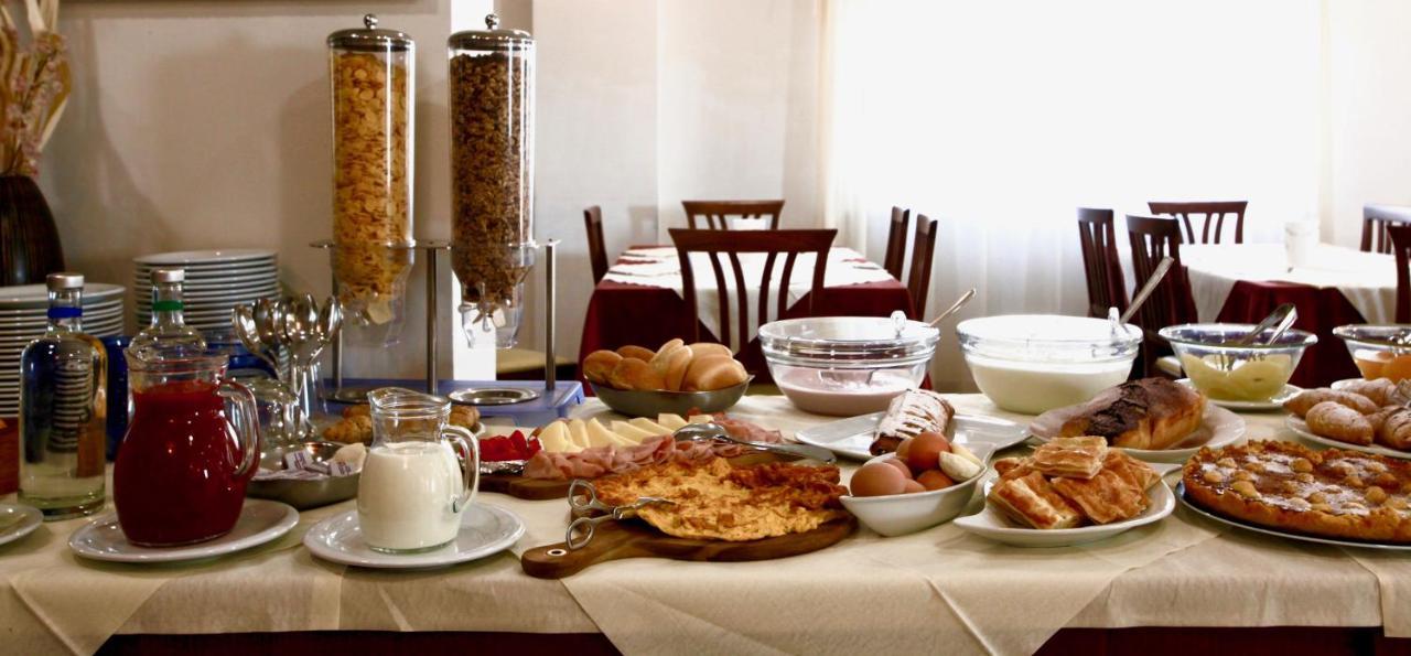 Hotel Caggiari Senigallia Ngoại thất bức ảnh