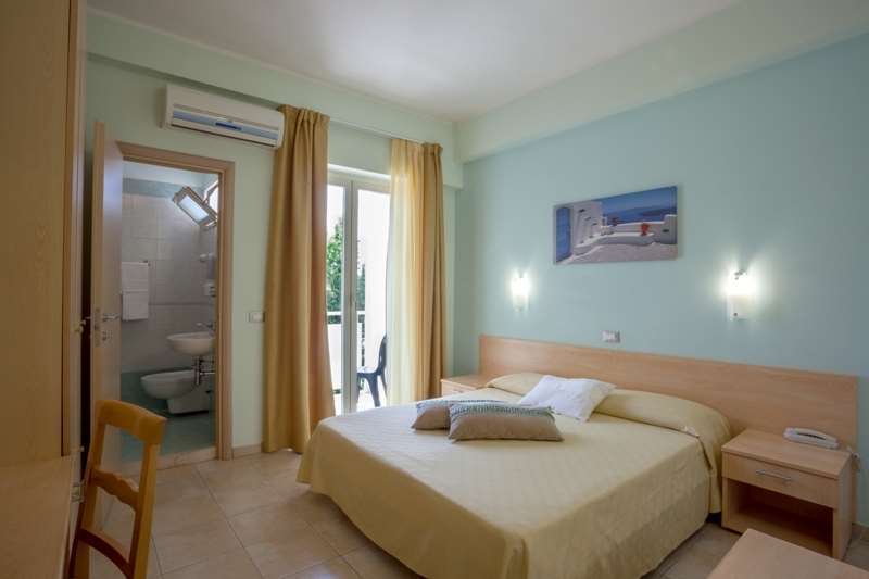 Hotel Caggiari Senigallia Phòng bức ảnh